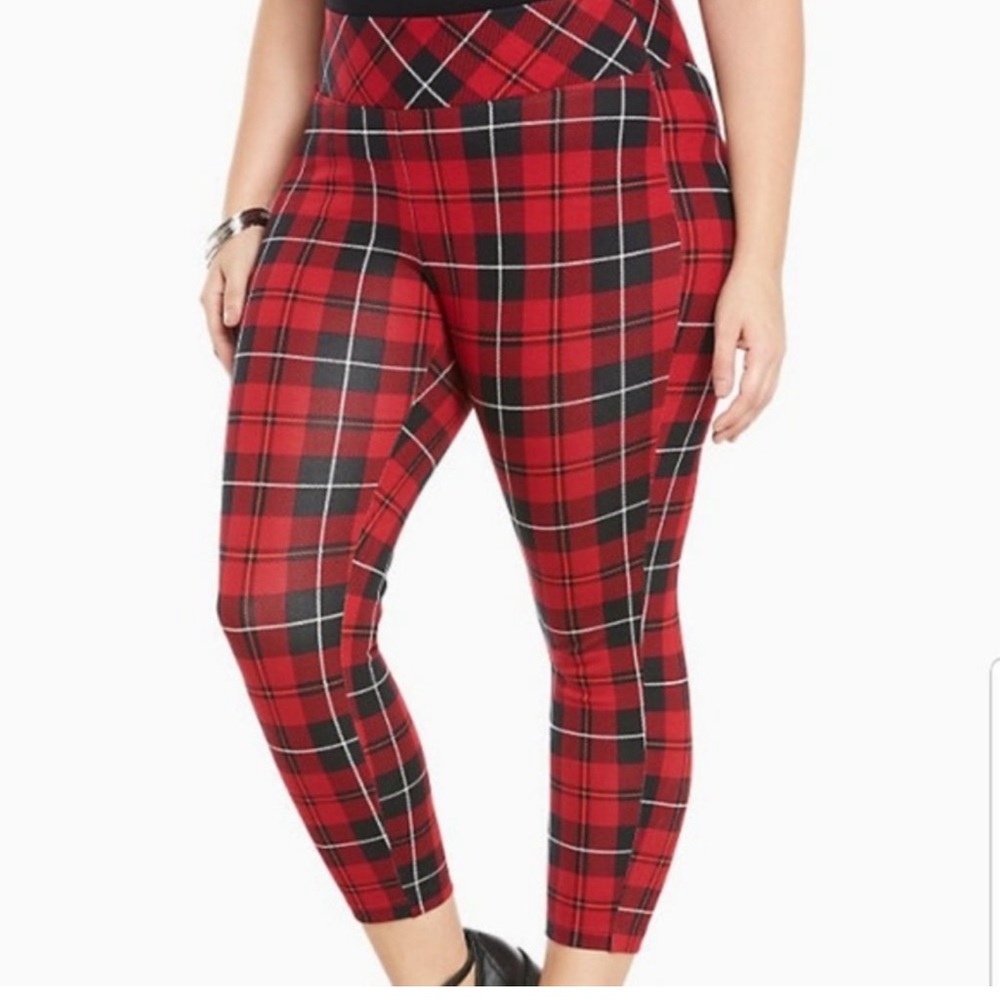 Torrid Plade Red Black Pixie Legging Sz 0